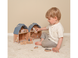 Drevený domček pre bábiky prenosný Little Dutch: Farma
