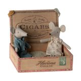 Maileg Myšky Maminka a Tatinko v cigarovej škatuľke 
